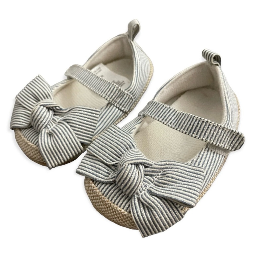 Target | Striped Seersucker Bow Detail Slipper Crib Shoes | 0-3 Mo | Like New